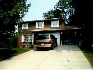 902 Sarbrook Dr, Cincinnati, OH 45231 photo 1