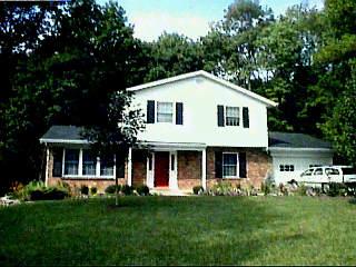 7568 Trailwind Dr, Montgomery, OH 45242 photo 1