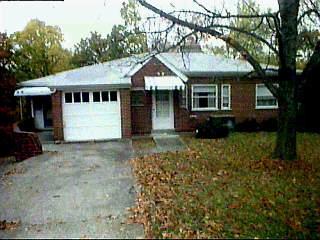 2466 Devils Backbone Rd, Cincinnati, OH 45233 photo 1
