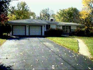 559 Fleming Rd, Cincinnati, OH 45231 photo 2