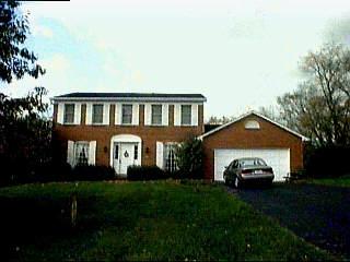 7817 Kimbee Dr, Cincinnati, OH 45244 photo 2