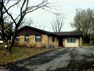 608 Mercury Dr, Cincinnati, OH 45244 photo 1