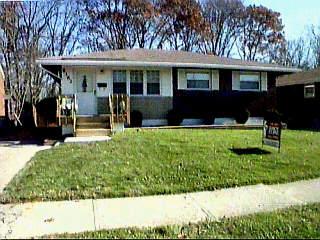 9362 Jericho Dr, Cincinnati, OH 45231 photo 1