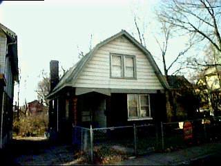 551 Maple Ave, Cincinnati, OH 45229 photo 2