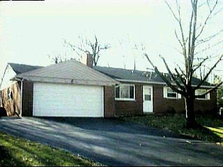 493 Lee Ann Dr, Cincinnati, OH 45255 photo 1
