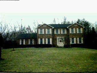 8763 Appleseed Dr, Cincinnati, OH 45249 photo 2