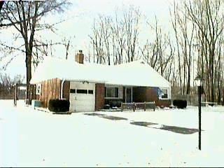 867 Pharoway Dr, Cincinnati, OH 45245 photo 1