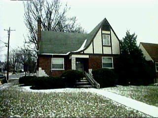 3103 Macarthur Ct, Cincinnati, OH 45211 photo 3