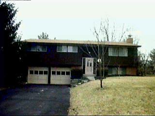 7864 State Rd, Cincinnati, OH 45255 photo 2