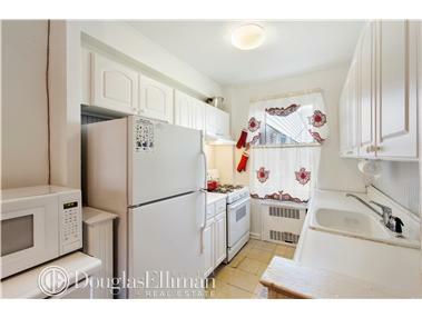 5807 Rhodeisland, Cincinnati, OH 45237 photo 6