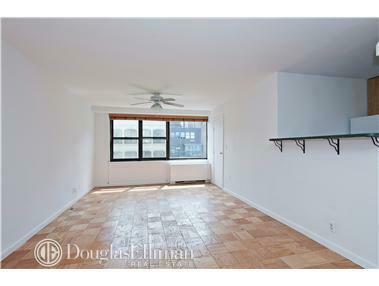 2772 Baker Ave, Cincinnati, OH 45211 photo 1