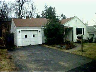 2215 Kipling Ave, Cincinnati, OH 45239 photo 3