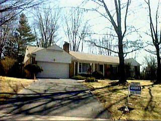7208 Bobby Ln, Cincinnati, OH 45243 photo 1
