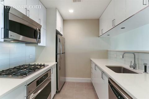 155 Ivanhoe Ave, Cincinnati, OH 45233 photo 2