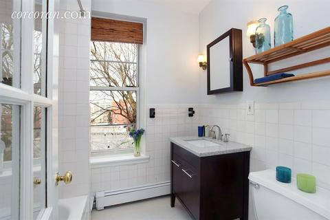 8626 Coran Dr, Cincinnati, OH 45255 photo 4