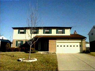 8626 Coran Dr, Cincinnati, OH 45255 photo 2