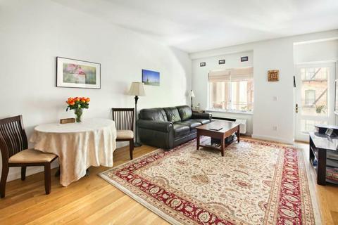1301 Simmons Ave, Lincoln Heights, OH 45215 photo 2