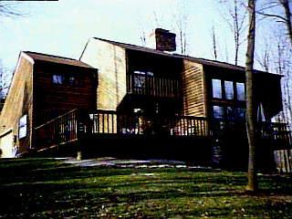15 Locust Hill Rd, Cincinnati, OH 45245 photo 2