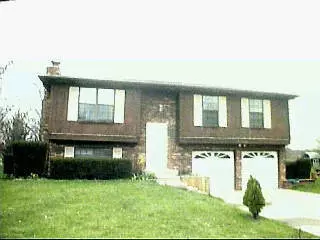 4322 Wuebold Ln, Cincinnati, OH 45245 photo 1