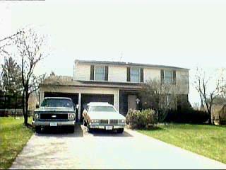 4199 Edinburgh Dr, Cincinnati, OH 45245 photo 1