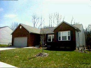 2218 Siesta Dr, Batavia, OH 45103 photo 1