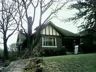102 Shields Ave, Cincinnati, OH 45220 photo 1
