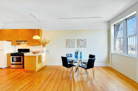 3049 Montezuma Dr, Cincinnati, OH 45251 photo 5