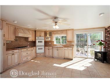 1214 Byrd Ave, Lincoln Heights, OH 45215 photo 3