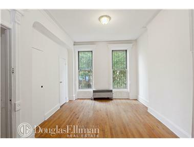 5915 Ropes Dr, Cincinnati, OH 45244 photo 5