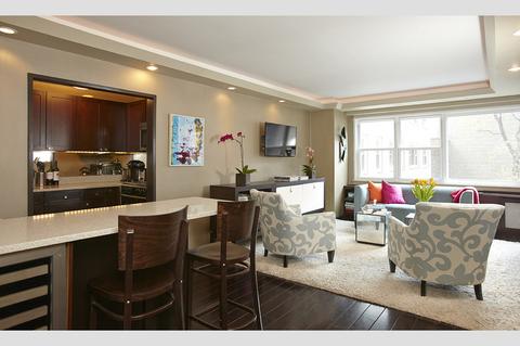 8976 Mockingbird Ln, Cincinnati, OH 45231 photo 1