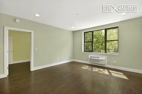 2250 Intern Ct, Cincinnati, OH 45239 photo 4