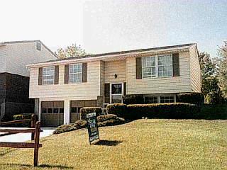 4251 Delryan Dr, Cincinnati, OH 45238 photo 1