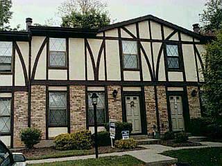 1686 Devils Backbone Rd, Cincinnati, OH 45233 photo 1