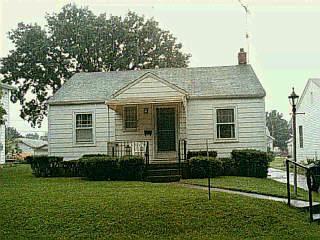 911 Corwin Ave, Hamilton, OH 45015 photo 2