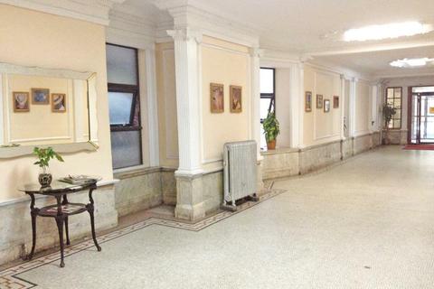 2724 Hyde Park Ave, Cincinnati, OH 45209 photo 4