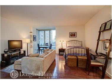 2990 Westbrook Dr, Cincinnati, OH 45238 photo 4