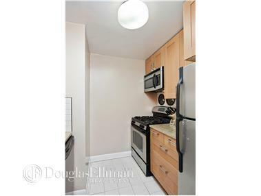 7895 Kimbee Dr, Cincinnati, OH 45244 photo 4