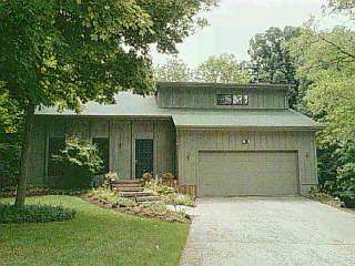 9814 Dargate Ct, Cincinnati, OH 45231 photo 1
