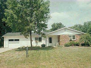 242 Third St, Williamsburg, OH 45176 photo 2