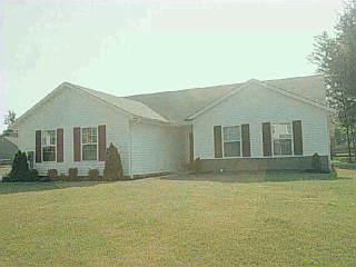 4660 Cardinal Dr, Cincinnati, OH 45244 photo 2