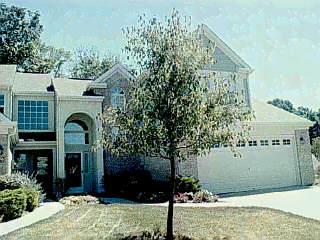 3894 Beranger Ct, Cincinnati, OH 45255 photo 2