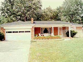 2093 Adams Rd, Cincinnati, OH 45231 photo 1