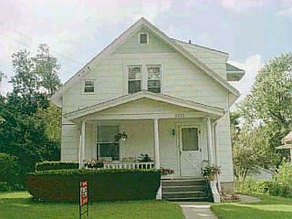 6215 Manuel St, Cincinnati, OH 45227 photo 3