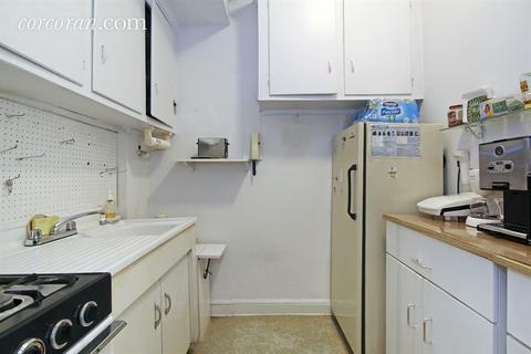 1614 Quebec Rd, Cincinnati, OH 45205 photo 9