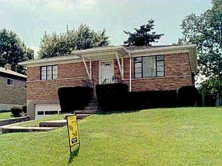 3645 Sandralin Dr, Cincinnati, OH 45247 photo 2