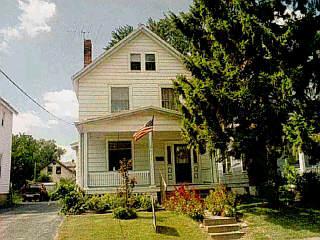 4321 Eileen Dr, Cincinnati, OH 45209 photo 2