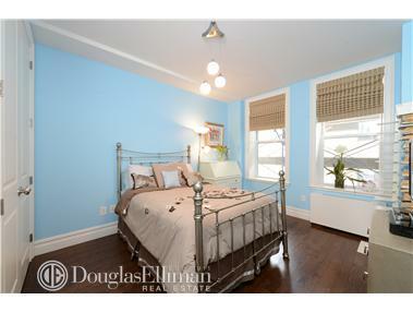 4321 Eileen Dr, Cincinnati, OH 45209 photo 9