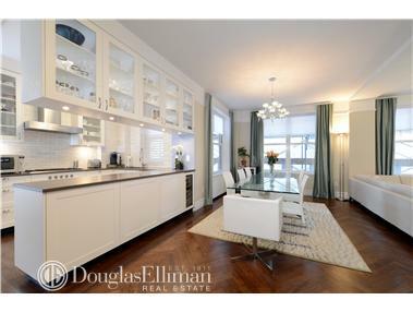4321 Eileen Dr, Cincinnati, OH 45209 photo 4