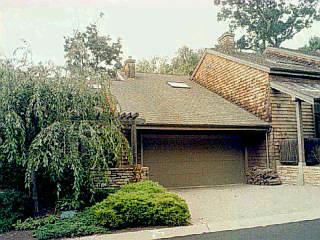 7 Spring Knoll Dr, Mariemont, OH 45227 photo 2