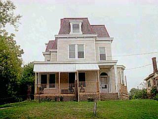 681 Gholson Ave, Cincinnati, OH 45229 photo 2